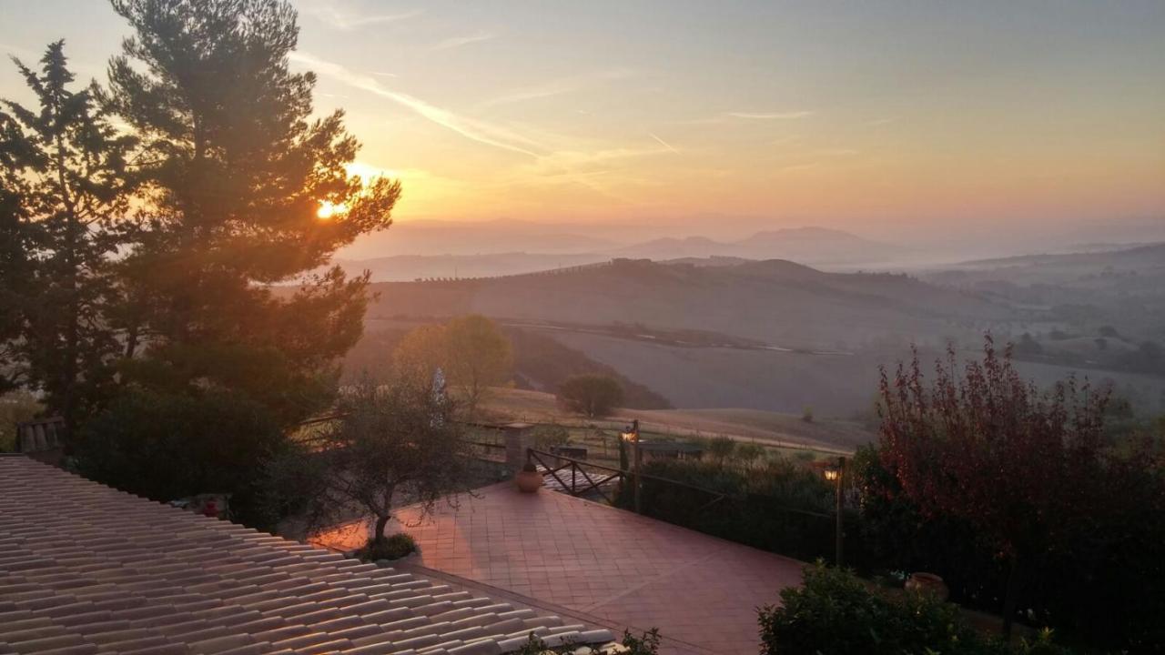 Country House La Collina Di Bargiano - Casa Raffaella Allerona 外观 照片